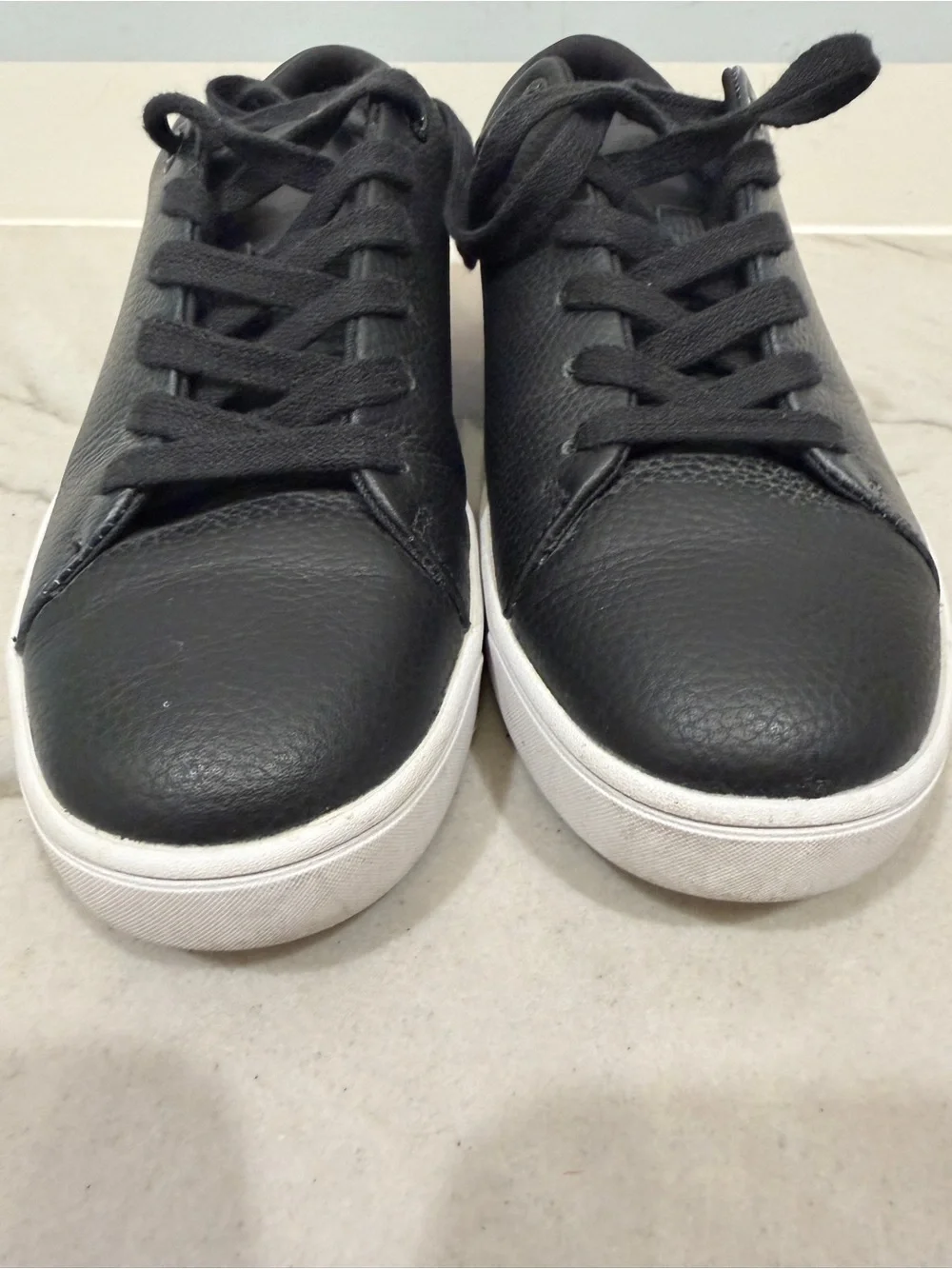 Ted Baker London Black Leather Floral-Accent Women's Sneakers Aariah size 6